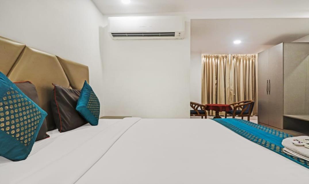 Hotel Ssr Grand ไฮเดอราบัด ภายนอก รูปภาพ