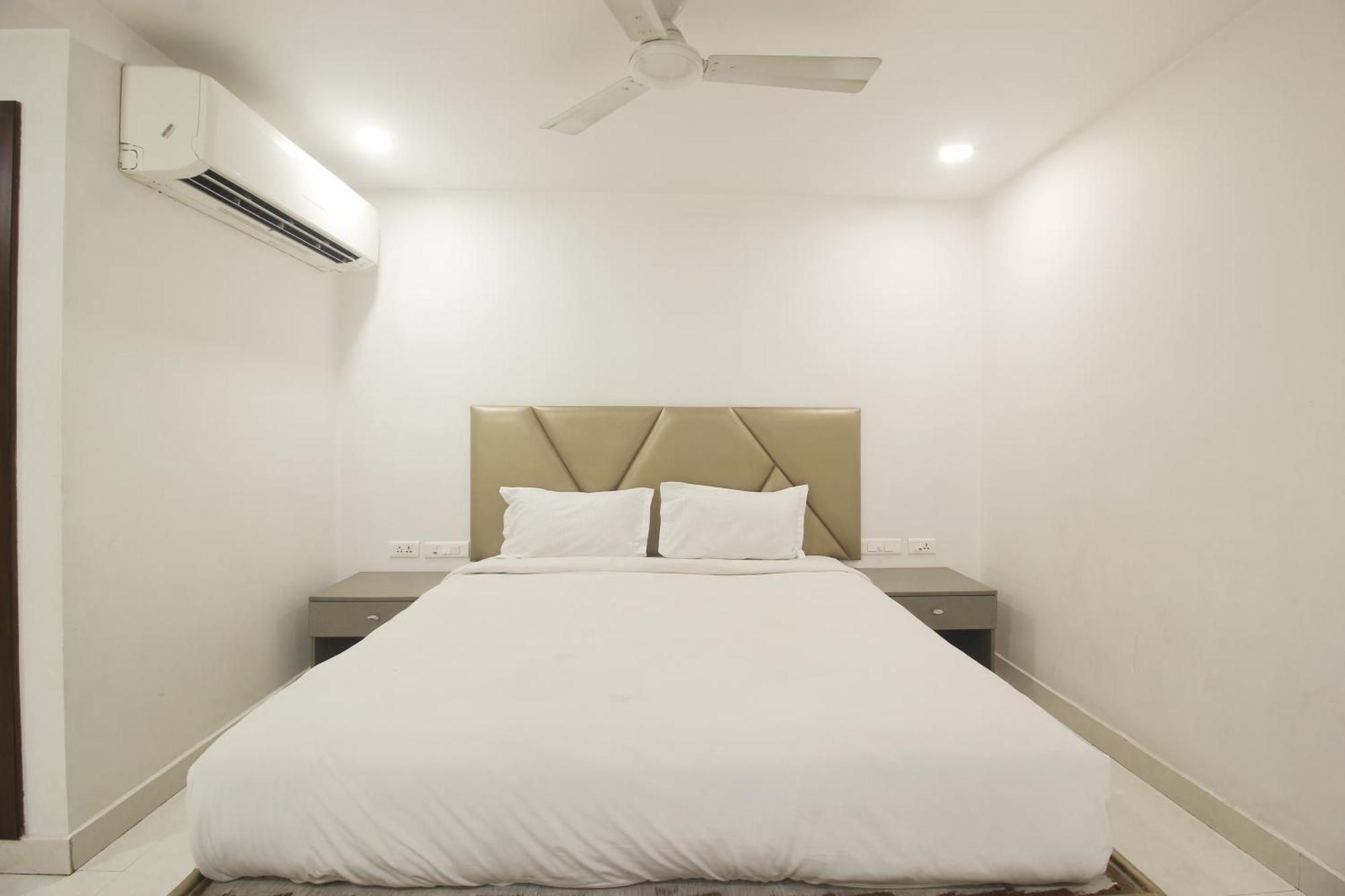 Hotel Ssr Grand ไฮเดอราบัด ภายนอก รูปภาพ