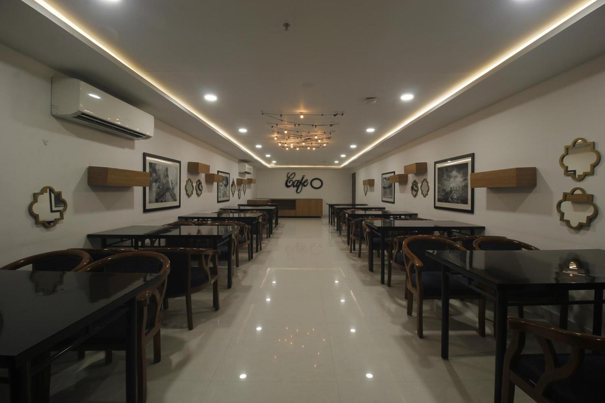 Hotel Ssr Grand ไฮเดอราบัด ภายนอก รูปภาพ